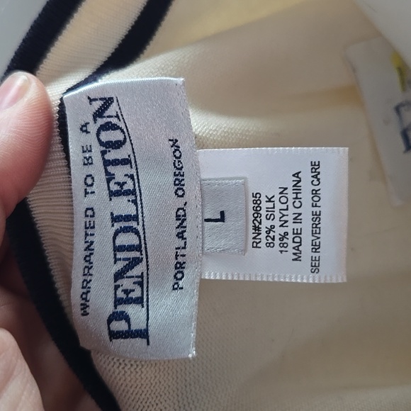 Pendleton Cardigan - Picture 3 of 4